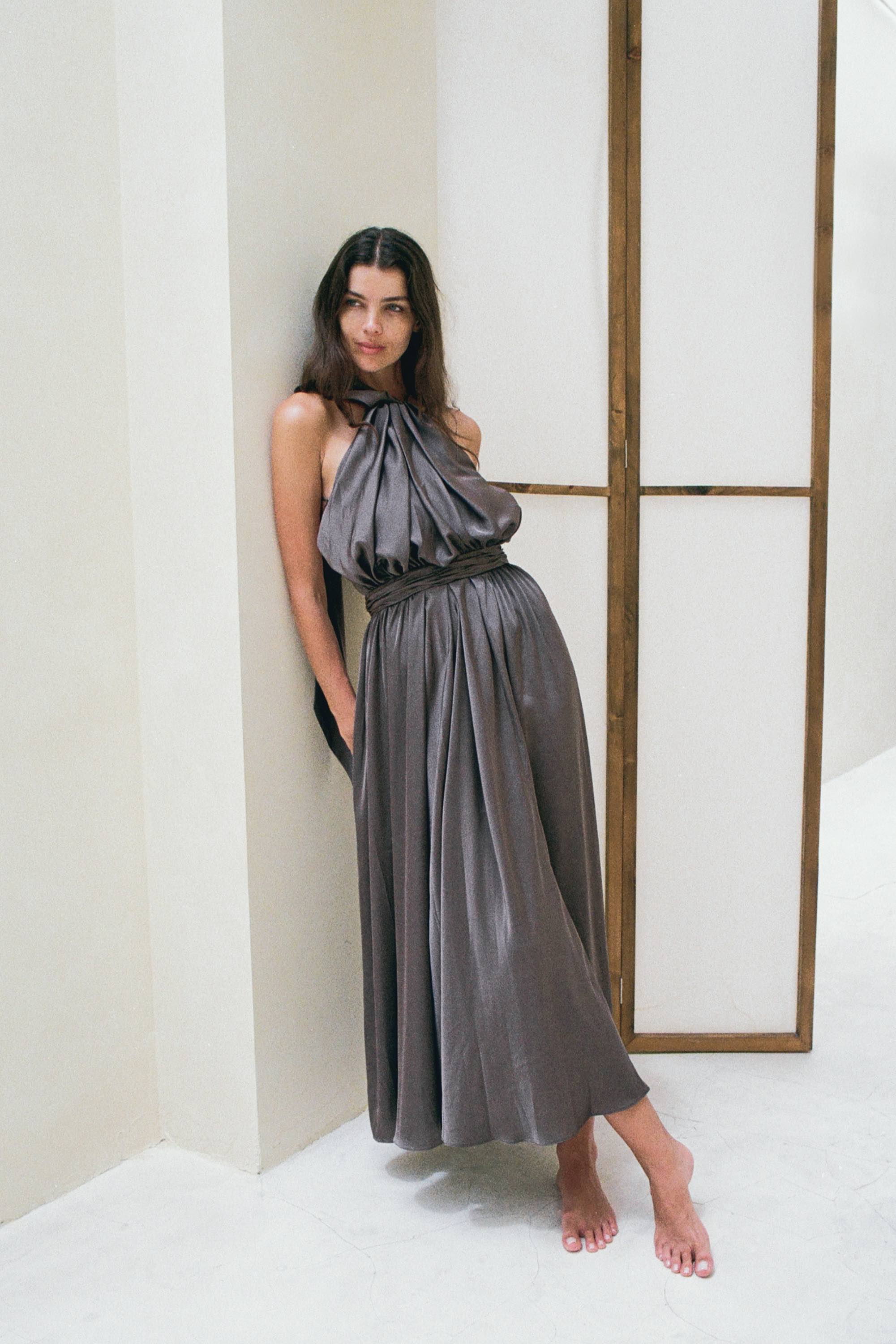 SERA Elegant cocktail dress with an open back